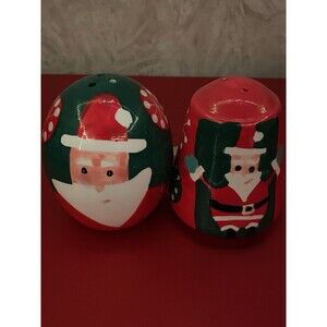 Vintage Santa Claus Christmas salt and pepper shakers Hand painted ceramic